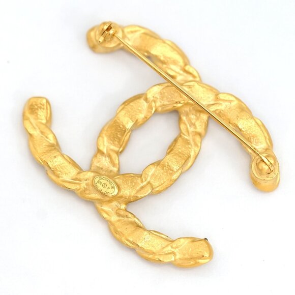 CHANEL CC Logo Pave Rhinestone Brooch Gold Tone B20P Pin Auth w/Box #0055 - Picture 3 of 5